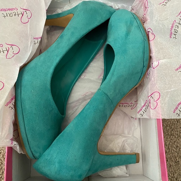 iHeart Aqua Faux Suede Heels - Picture 5 of 7